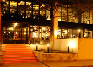 Çatı Meyhane geliyor