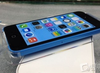 Renkli Iphone 5C’ler yola çıktı