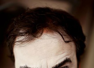 Tiyatro Hayattır…