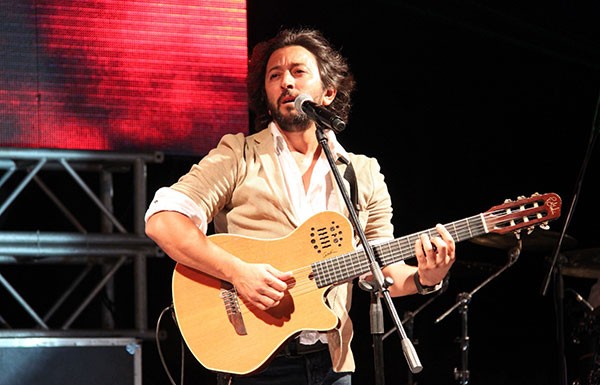 Cumartesi Gecesi….