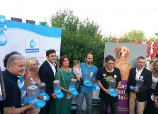 Bir Damacana Da Sen Kap