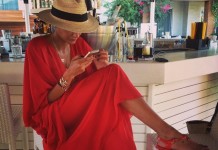 ÖZGE ULUSOY KIRMIZILAR İÇİNDE