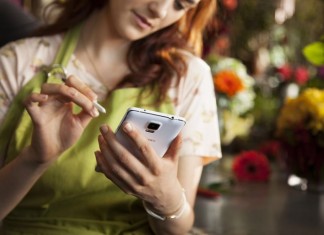 Samsung Galaxy Note 4 ve Galaxy Note Edge’yi Tanıttı