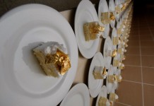 Düğünde Misafirlere Altın İkram Ettiler