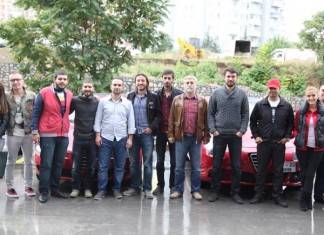 Alfa Romeo Club Üyeleri Taurus AVM’de Buluştu