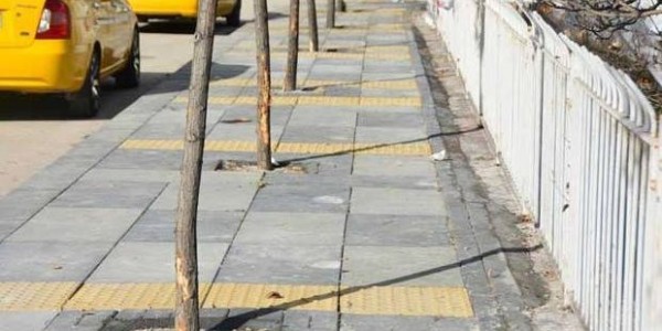 page_ankara-buyuksehir-belediyesi-engelli-yolunu-desen-olarak-kullandi_102667105