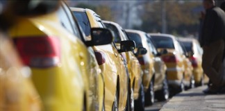 GÖRME ENGELLİYE Bi KOLAY TAKSİ