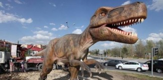 Robot Gitti Dinozor Geldi