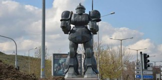 Melih Gökçek oynayacak başka yer bulsun