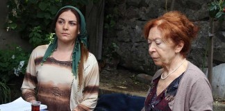 Neslihan Günaydın Aka Geri Dönüşüm filminde