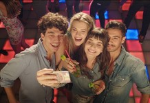 Hesapta Aşk setinde selfie çılgınlığı