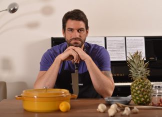 “Picks by Pros/Chefs” kapsamında ünlü şef Yağız İzgül Crate and Barrel’da